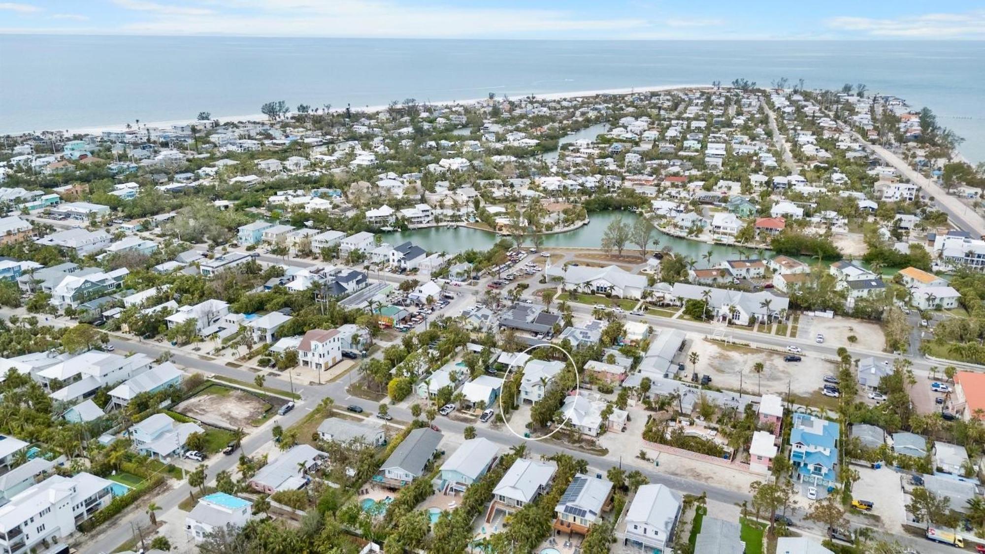 Lighthouse Lagoon Villa Anna Maria Exterior photo